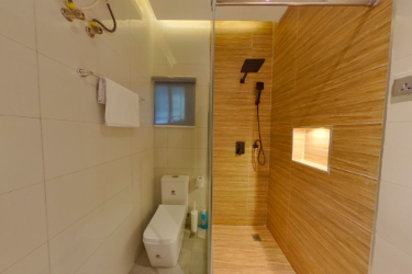 Exclusive_with_kitchenette image