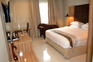 Premier_Family image